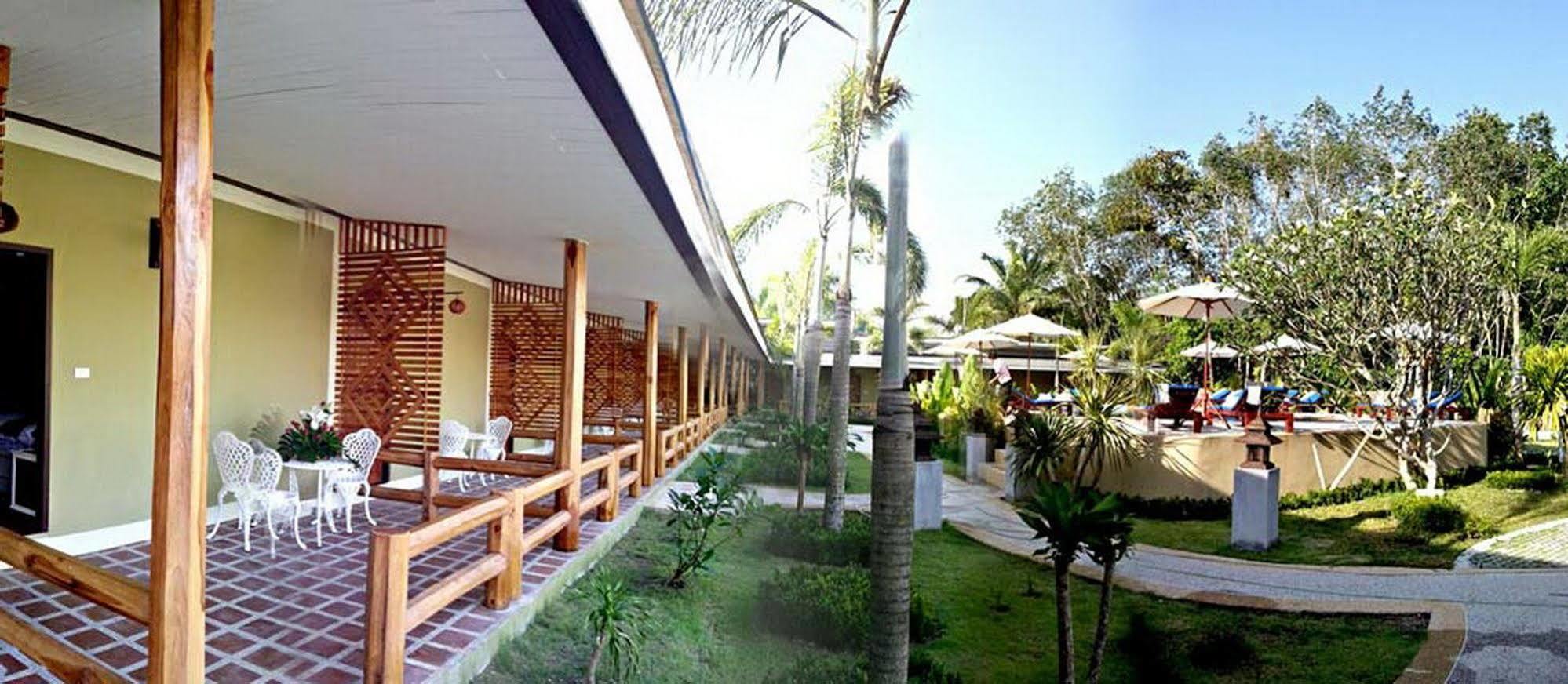 Phuvara Boutique Aonang Ao Nang Exterior foto